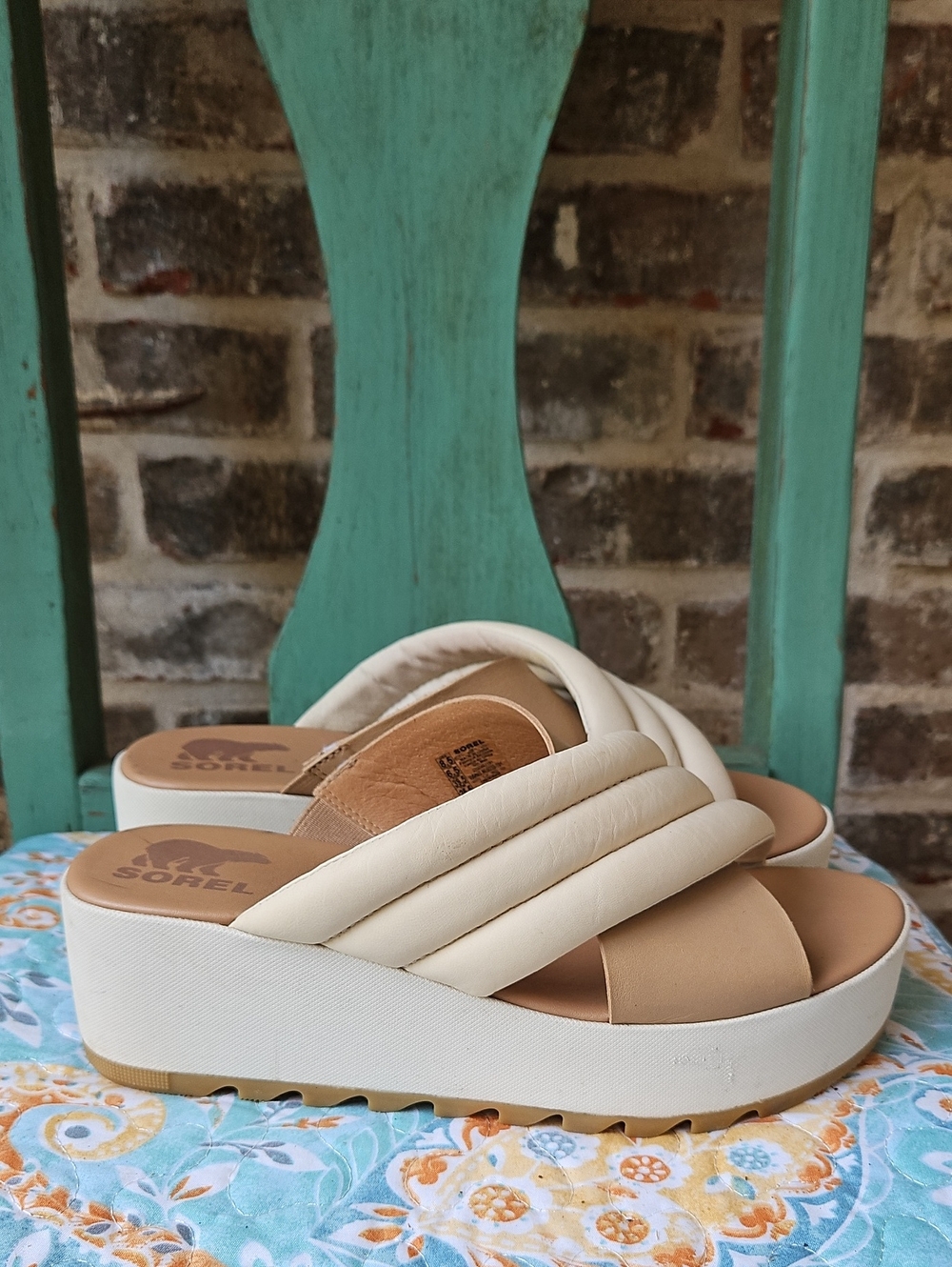 Sorel Women's Honey Beige Cameron Platform Crisscross Puff Platform Sandals - Picture 3 of 7